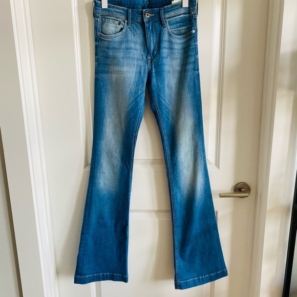 NWOT - & Denim Light Blue Flare Leg Jeans Size 28 - Picture 2 of 8